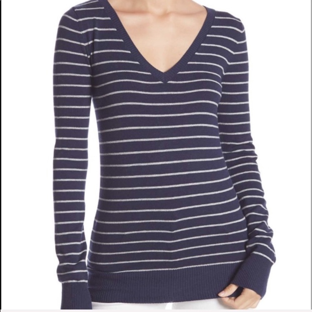 NWOT Abound striped v neck sweater.